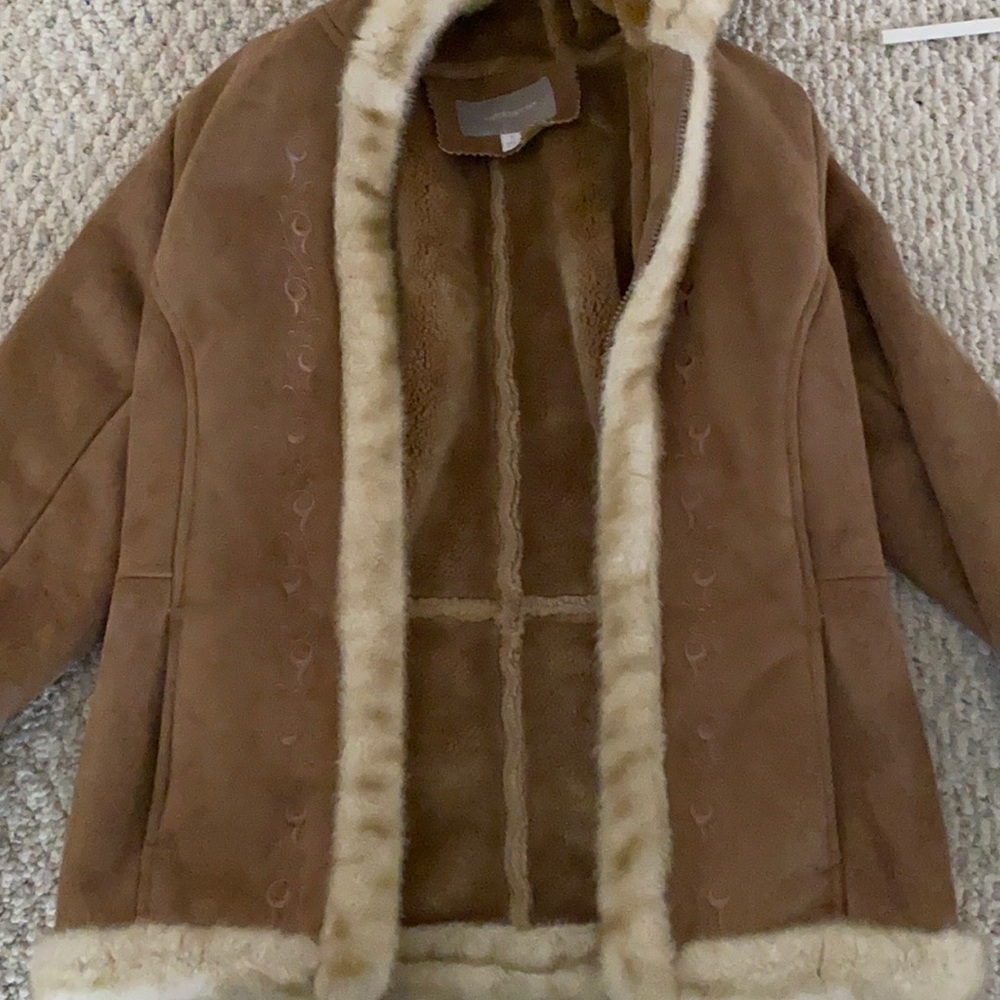 Brown zip up jacket with design